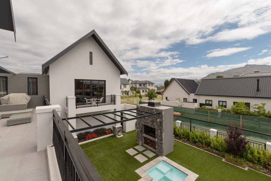 5 Bedroom Property for Sale in Val De Vie Estate Western Cape